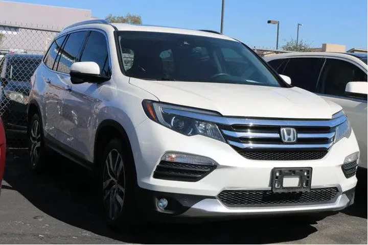 $19977 : Honda Pilot 2016 AWD Touring image 4