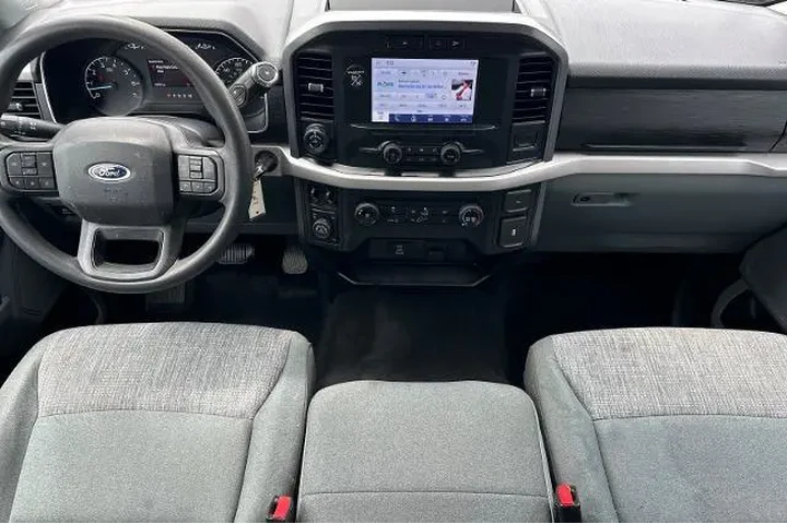 $37795 : Ford F-150 2023 4x4 XL 4dr S image 6