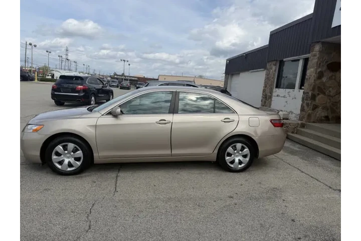 $6850 : 2007 Camry LE image 4