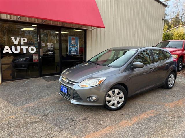 $4999 : 2012 Focus SE image 1