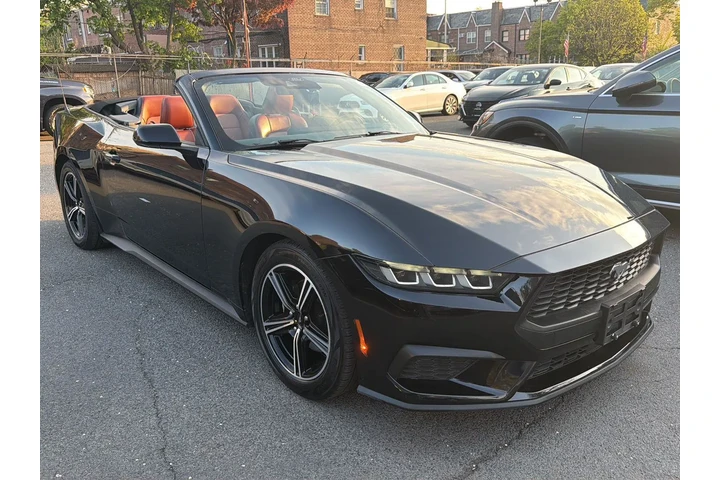$30490 : Ford Mustang 2024 EcoBoost P image 3