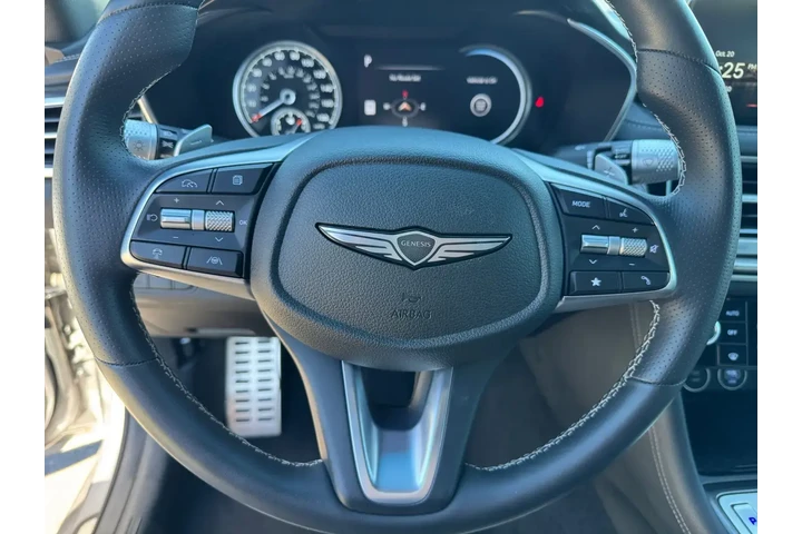 Genesis G70 2025 3.3T Sport image 9