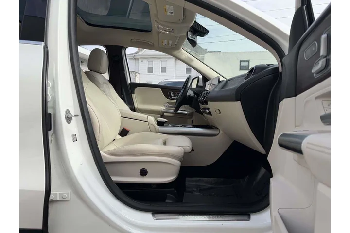 $30616 : Mercedes-Benz GLA 2023 AWD G image 10