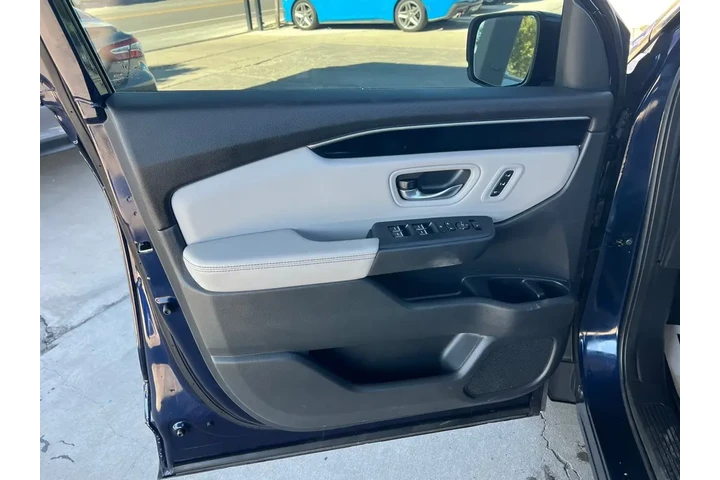 2023 Pilot EX-L 2WD image 10