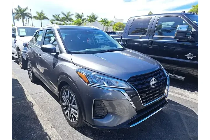 $17990 : Nissan Kicks 2023 SV 4dr Cro image 2