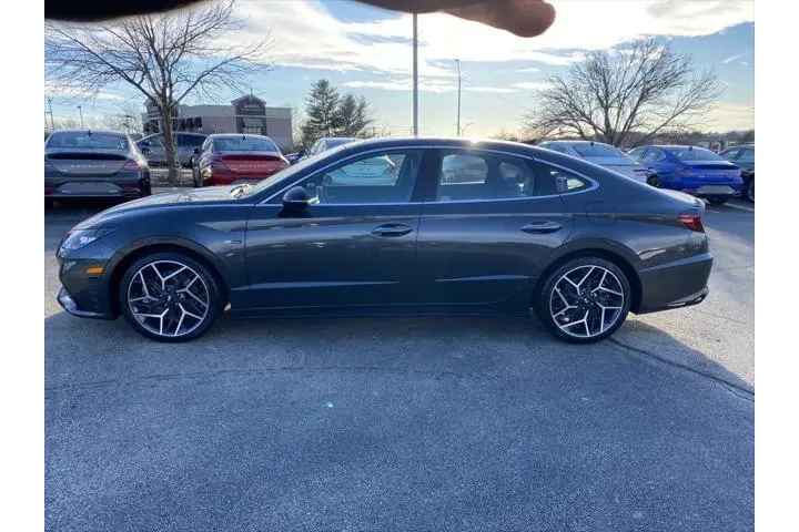 $18500 : Hyundai SONATA 2021 N Line 4 image 6