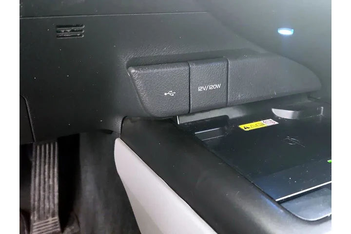 $24998 : Toyota Camry 2023 XLE 4dr Se image 10