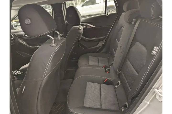 $13987 : INFINITI QX30 2018 Base 4dr image 8