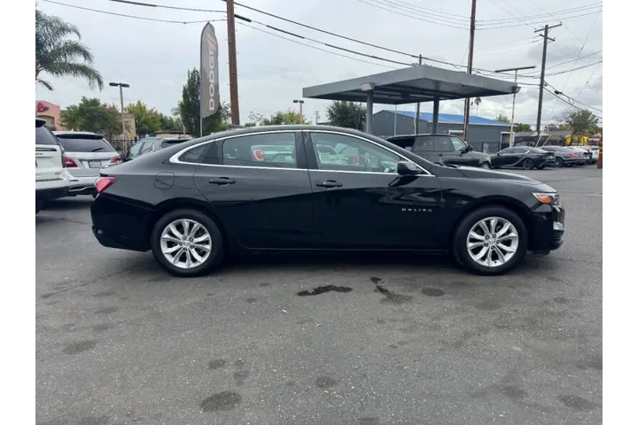 $12998 : 2019 Malibu LT image 9
