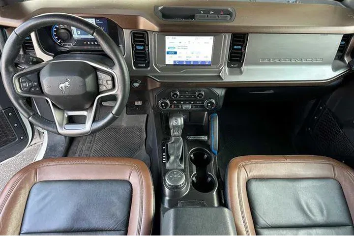 $37994 : Ford Bronco 2021 4x4 Outer B image 5