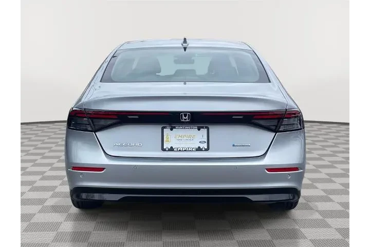 $27479 : Honda Accord Hybrid 2023 EX- image 6