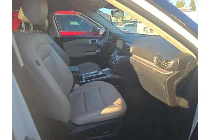 $29995 : Ford Explorer 2022 XLT 4dr S image 6