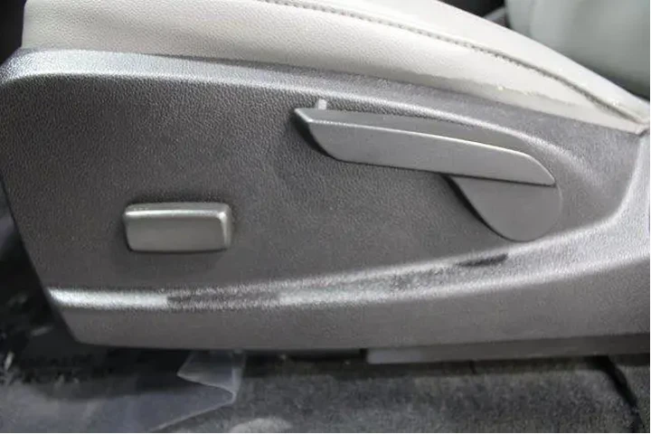 $21951 : GMC Canyon 2018 4x2 Base 4dr image 4