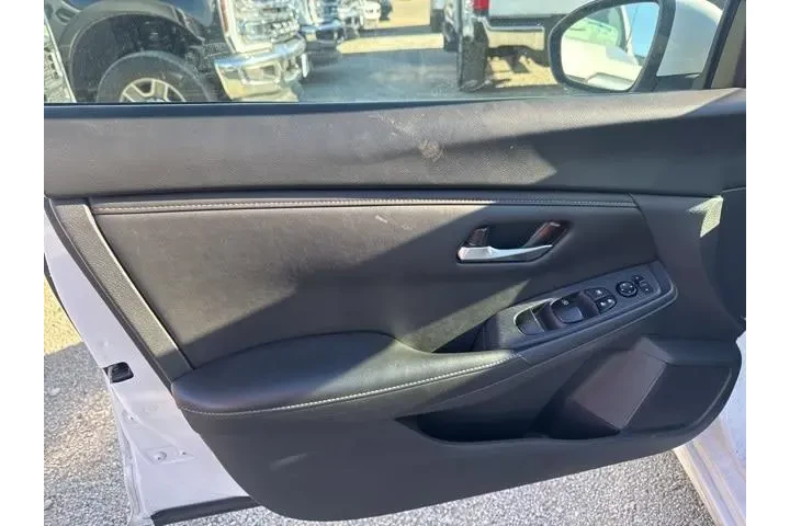 $18000 : Nissan Sentra 2024 SV 4dr Se image 9