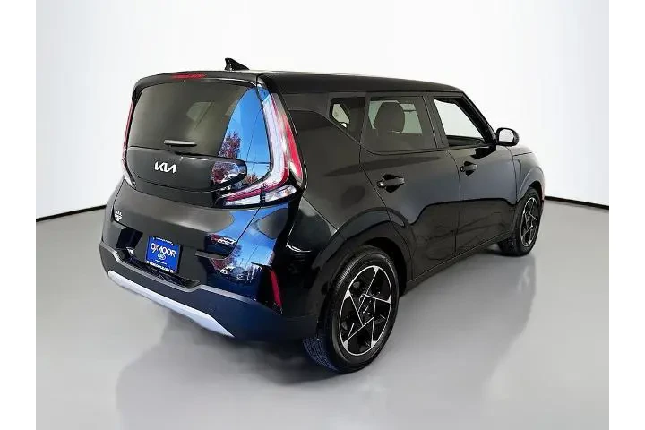 $17794 : Kia Soul 2023 EX 4dr Crossov image 7