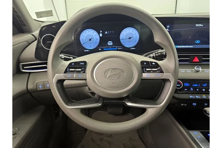 $20998 : Hyundai ELANTRA 2024 SEL 4dr image 10