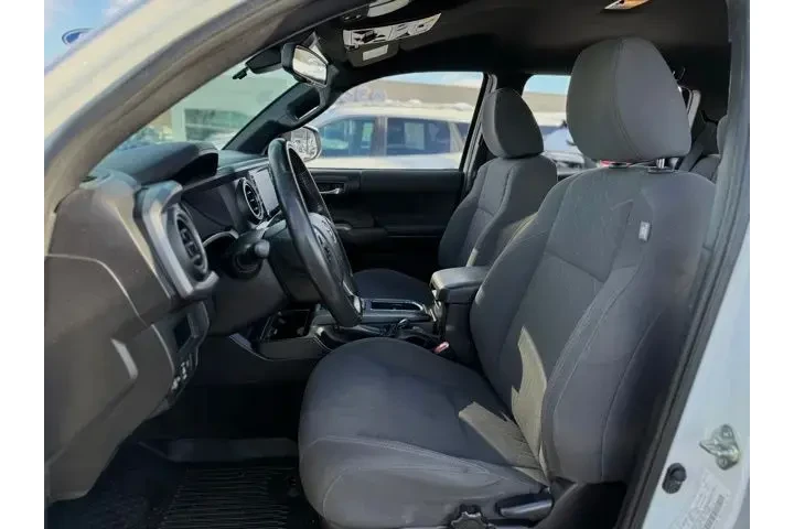 $27500 : Toyota Tacoma 2019 4x4 TRD P image 2