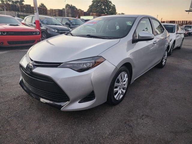 $12599 : 2018 Corolla LE image 4