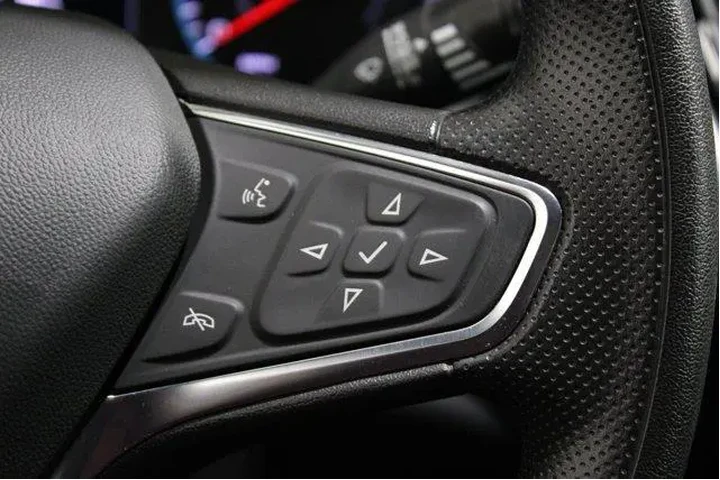 $21988 : Chevrolet Malibu 2024 LT 4dr image 9