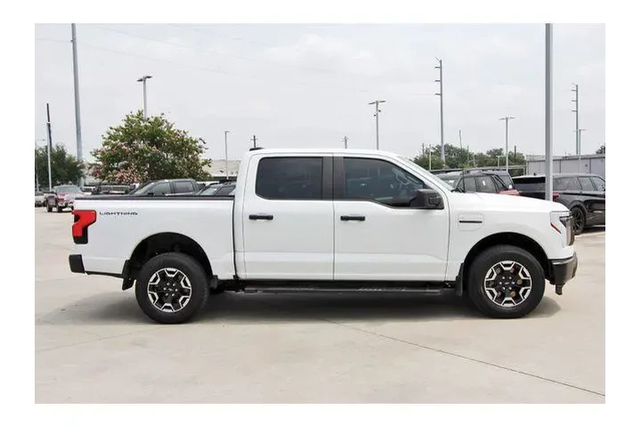 $39500 : Ford F-150 Lightning 2023 AW image 5