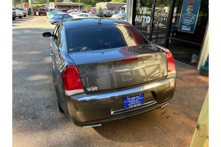 $11499 : 2015 300 C image 6