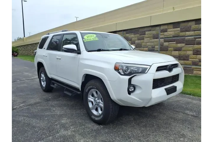 $39085 : Toyota 4Runner 2022 4x4 SR5 image 2