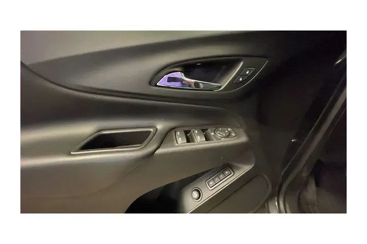 $17490 : Chevrolet Equinox 2020 4x4 L image 9