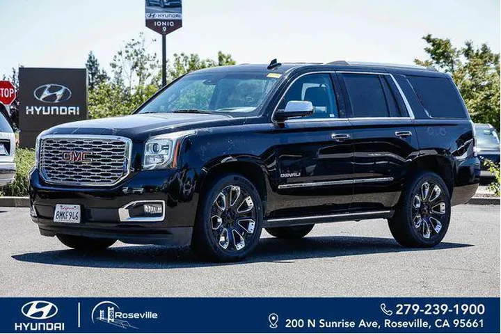 $30033 : GMC Yukon 2019 4x4 Denali 4d image 1