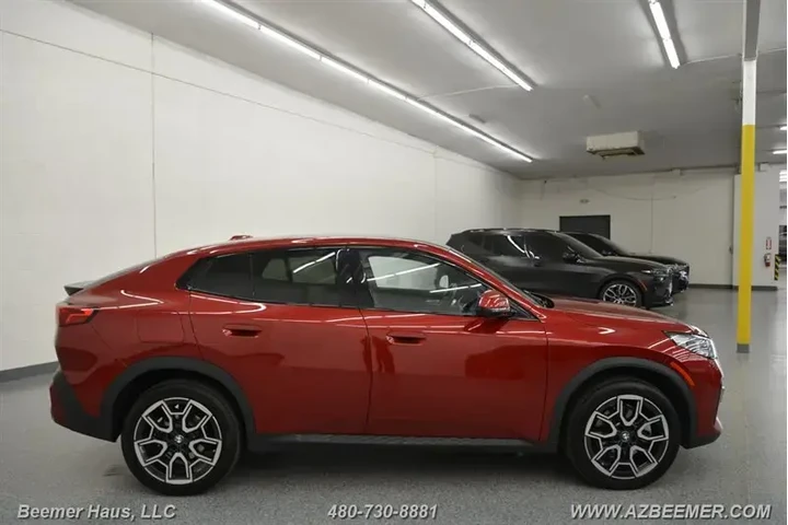 $37998 : BMW X2 2024 AWD xDrive28i 4d image 9
