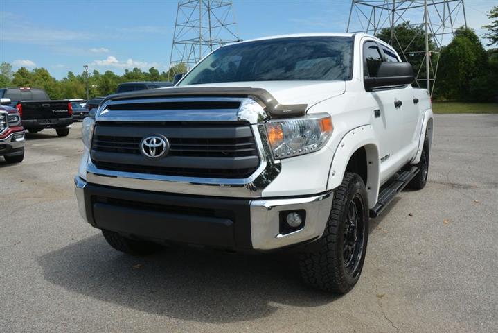 2015 Tundra SR5 image 2