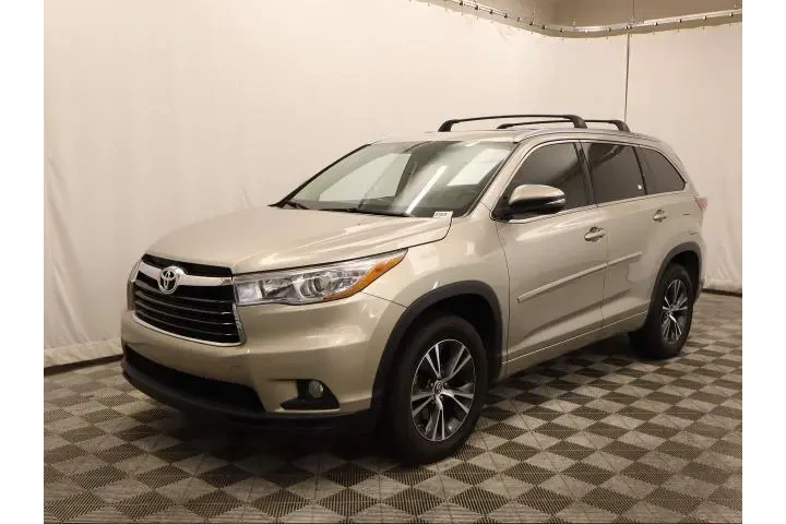 $22995 : Toyota Highlander 2016 XLE 4 image 3