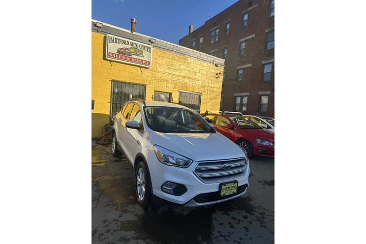 $8999 : 2018 Escape image 5