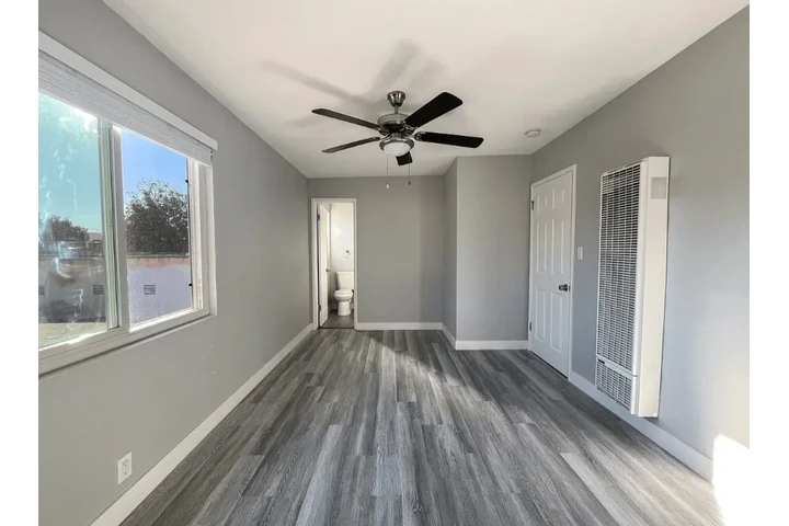 $1100 : Apt. 1BA/1BD en Huntington🏡 image 1