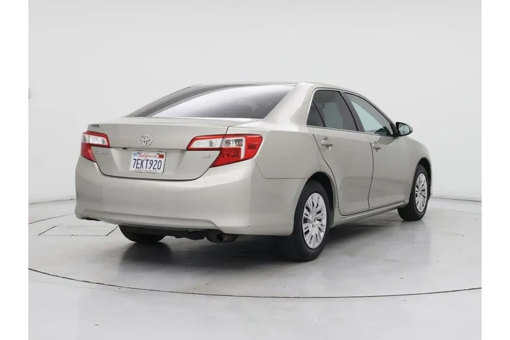 $14998 : Toyota Camry 2014 LE 4dr Sed image 8