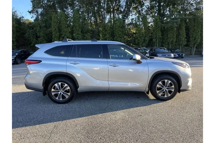 $33333 : Toyota Highlander 2022 AWD X image 5