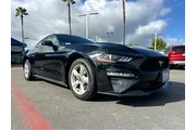 $17795 : Ford Mustang 2019 EcoBoost 2 thumbnail