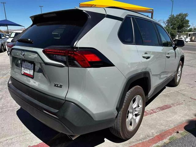 $36995 : Pre-Owned 2021 RAV4 XLE Sport image 5