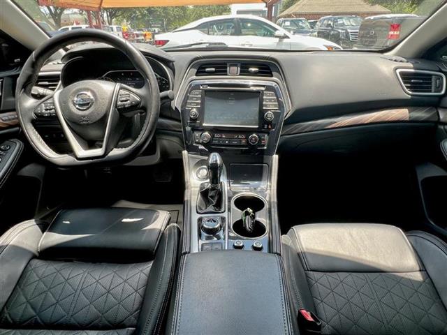 $16950 : 2017 NISSAN MAXIMA Platinum image 10