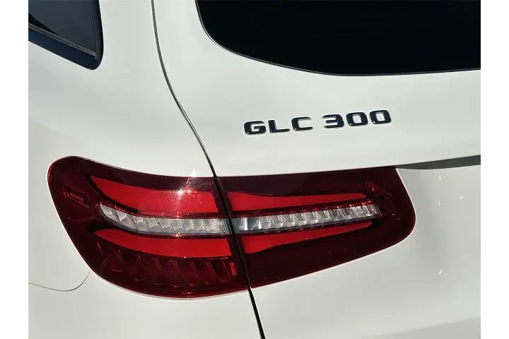 $17995 : Mercedes-Benz GLC 2019 GLC 3 image 6