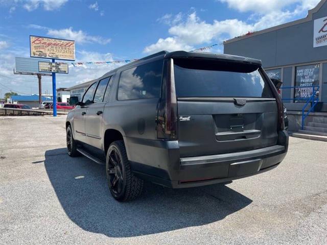 $26900 : 2018 Escalade ESV Luxury image 7