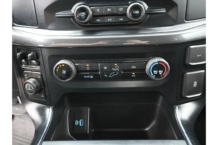 $31359 : Ford F-150 2023 4x4 XL 4dr S image 9