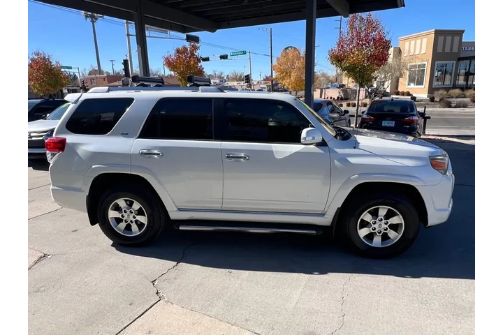 2013 4Runner SR5 4WD image 4