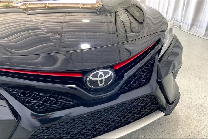 $20553 : Toyota Camry 2020 XSE 4dr Se image 7