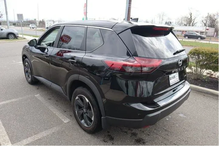 $23186 : Nissan Rogue 2025 AWD SV 4dr image 8