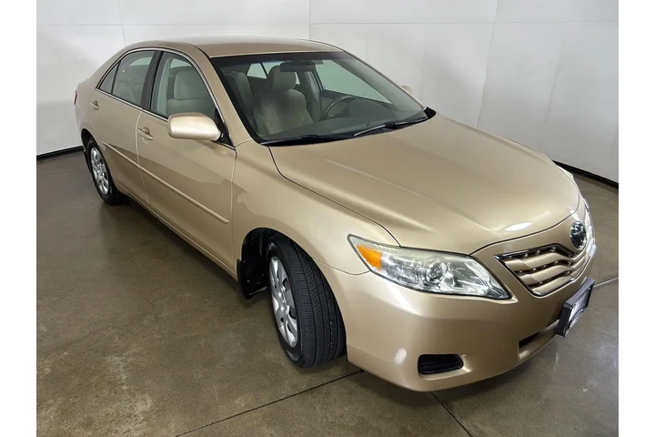 $15090 : 2011 Camry LE image 7