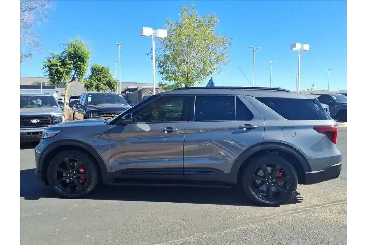 $33987 : Ford Explorer 2021 AWD ST 4d image 7