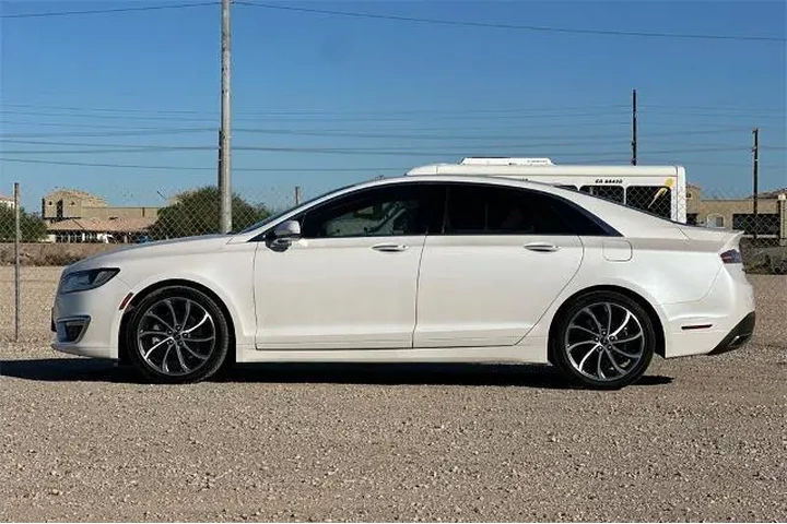 $25900 : Lincoln MKZ 2018 Premiere 4d image 8