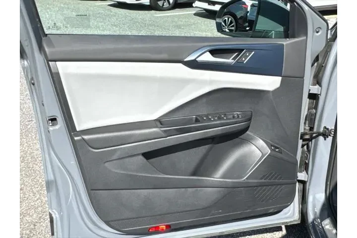 $16995 : Volkswagen Taos 2022 SE 4dr image 10