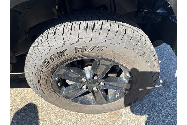 $30420 : Jeep Wrangler Unlimited 2021 image 4