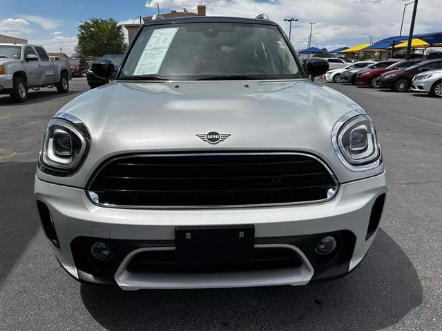 $27995 : Pre-Owned 2022 Countryman Coo image 3